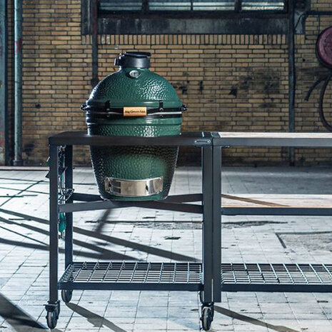 Medium Solo Big Green Egg