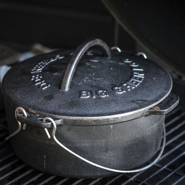 Cast iron dutch oven Big Green Egg 