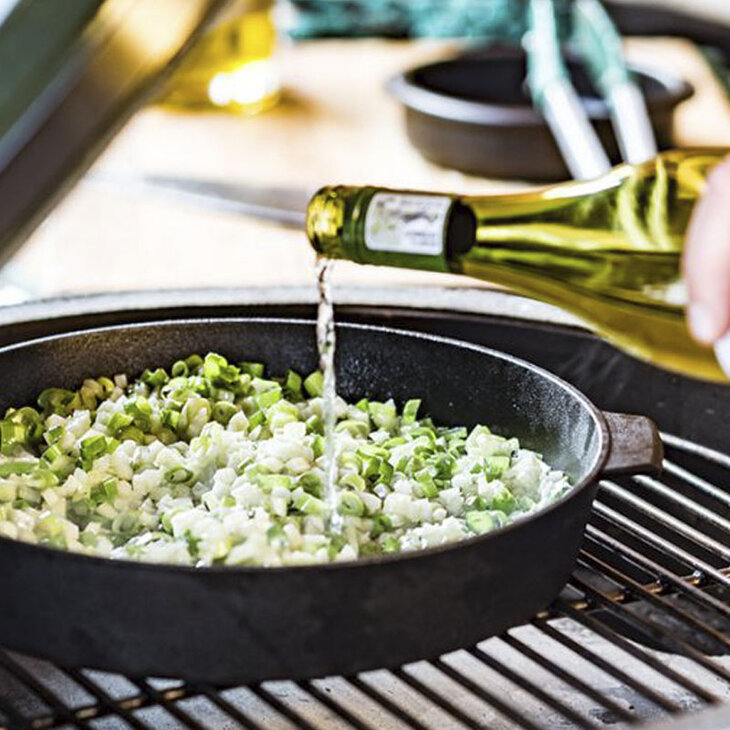 Cast iron skillet 27 cm Big Green Egg