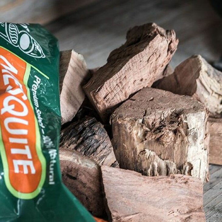 Chunks Mesquite Big Green Egg