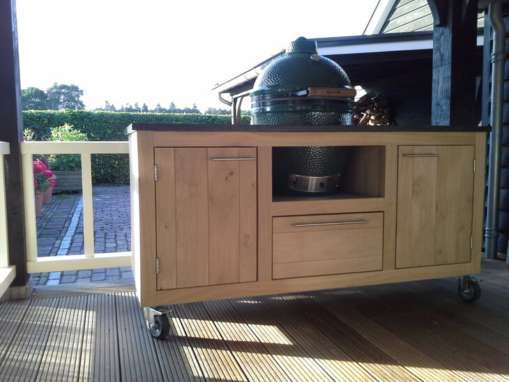 Buitenkeuken Theo + Big Green Egg Large + tafelnest